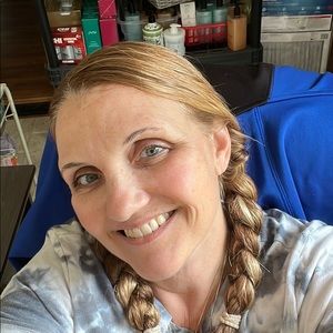 Meet your Posher, Wendy